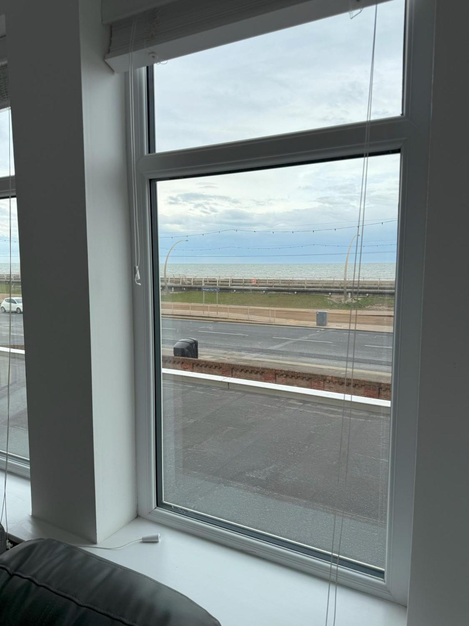 Coastal Plaza Hotel Blackpool Exterior photo